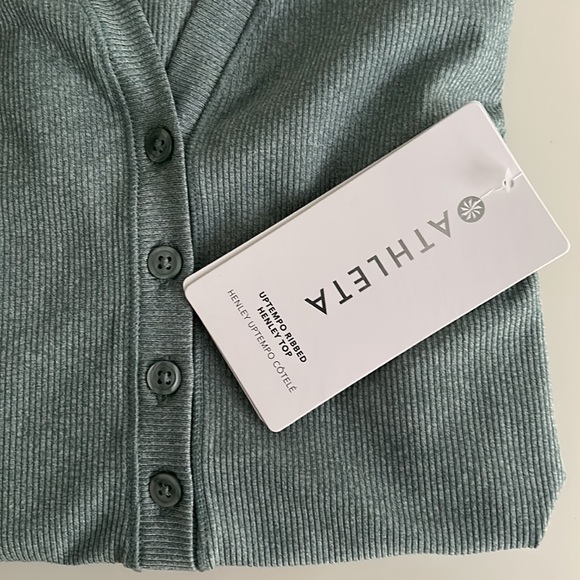 NWT Athleta Uptempo Ribbed Henley Top XS Minimalistic Grey - Picture 13 of 15